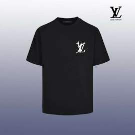 Picture of Louis Vuitton T Shirts Short _SKULVXS-XLmptxL01746597